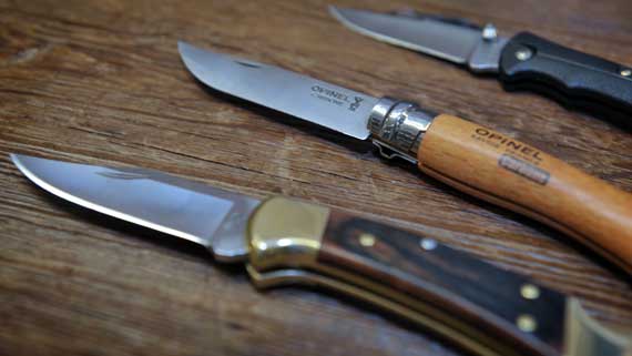 Hunting knives