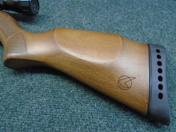 HUNTER 440 .22 Airgun by Gamo - Image 3