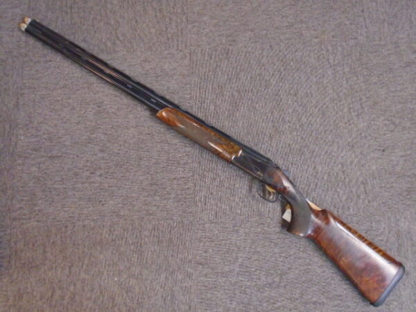 B725 SPORTER BLACK EDITION Over and Under 12g by Browning